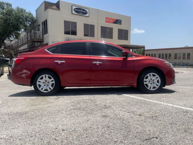 2016 Nissan Sentra SV Sedan 4D, photo 1 of 16