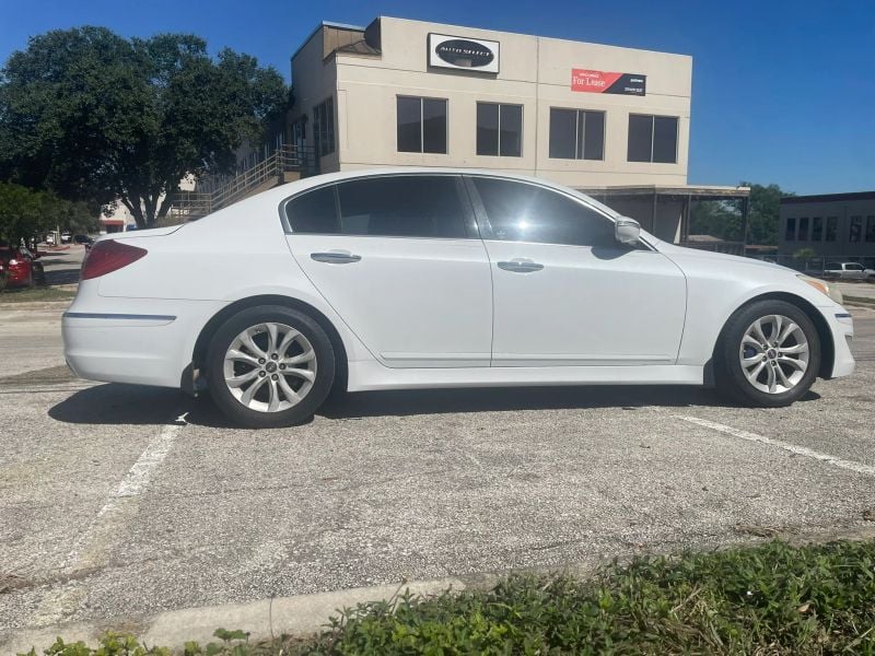 2013 Hyundai Genesis 3.8 Sedan 4D, photo 1 of 20